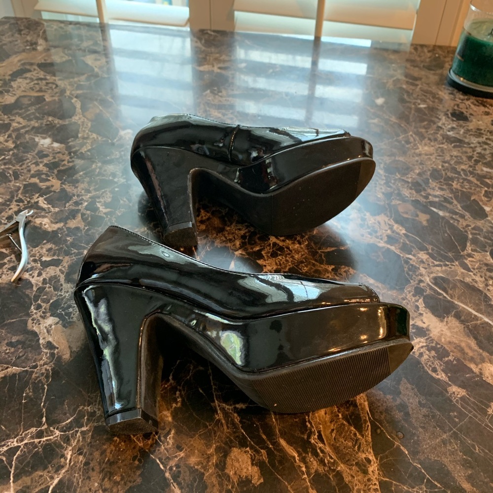 Black patent shiny shoes